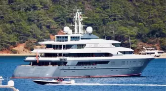 Batı ülkelerinin yaptırım listesine aldığı Rus milyarder Deripaska'nın lüks yatı Fethiye kıyılarında görüntülendi