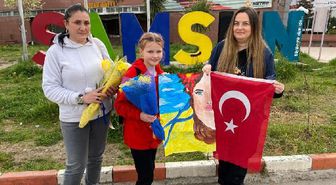 Turkish woman hosts Ukrainian mother and daughter in Samsun