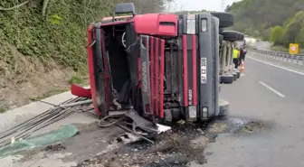 Zonguldak'ta devrilen tırın sürücüsü öldü