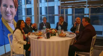 İYİ Parti Grup Başkanvekili Dervişoğlu, avukatlarla iftarda buluştu Açıklaması