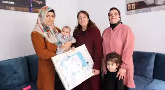 Yeni doğan bebeklerin ilk hediyesi Kağıthane Belediyesi'nden
