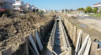 Aydın Büyükşehir Belediyesi'nin Kuşadası'ndaki alt yapı çalışması devam ediyor