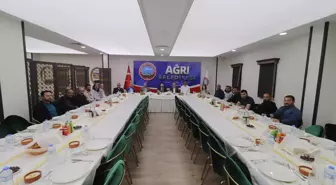 Ağrı Belediye Başkanı Sayan basın mensuplarıyla iftar yaptı