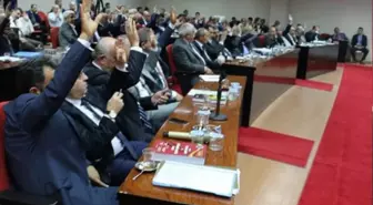 CHP'li belediyenin teklifine 'evet' diyen AK Partili Hassa Belediye Başkanı ihraç talebiyle disipline sevk edildi