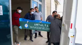 IRMAKTA CESEDİ BULUNAN FIRAT'IN CENAZESİ, BABASINA TESLİM EDİLDİ