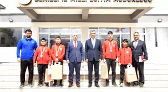 Denizli'nin genç güreşçilerinden minderde 4 madalta