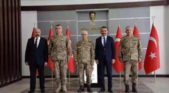 Son dakika haberi! Jandarma Genel Komutanı Orgeneral Arif Çetin, Vali Hacıbektaşoğlu ile bir araya geldi