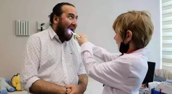 Minikler doktor oldu, sağlıkçılarla şarkılar söyledi