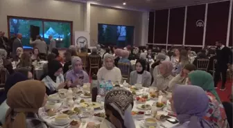 YTB Başkanı Eren, Batı Trakyalı öğrencilerle iftarda buluştu