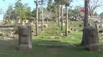 DOKTORA ÖĞRENCİLERİ, ÖREN YERLERİNDE DERS İŞLEDİ