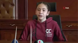 Koltuğa oturdu talimatı verdi: 'Haftada 1 ders saati kitap okunsun'