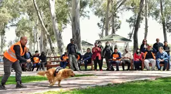 Konyaaltı Belediyesi'nden Otizmli Bireylere Köpekli Terapi