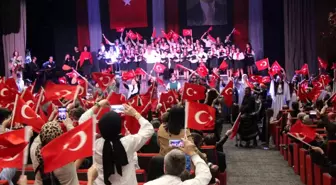 Miniklerin coşkusu, ayakta alkışlandı