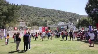 Bodrum'da Çocuklar, Umurça Parkı'ndaki 'Çocuk Şenliği'Nde Doyasıya Eğlendi