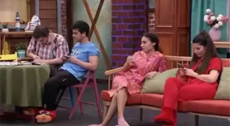 Çok Güzel Hareketler Bunlar ekibi CHP lideri Kılıçdaroğlu'na 'mum' göndermesinde bulundu