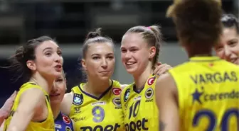 Sarı Melekler'den net zafer! Sultanlar Ligi'nde finalin adı bir kez daha Vakıfbank-Fenerbahçe