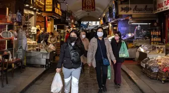 Bilim Kurulu toplantısı: Kapalı mekanlarda maske kullanma zorunluluğu kaldırıldı