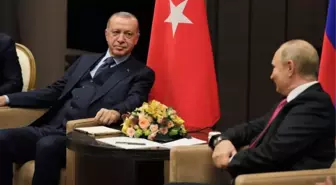 Cumhurbaşkanı Erdoğan-Putin görüşmesinin içeriği ortaya çıktı! Karadeniz'deki Türk gemileri, hava trafiği ve turizm konuları ele alındı