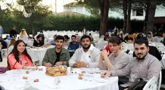 78 ülkeden bine yakın uluslararası öğrenci iftarda buluştu