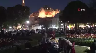 Ayasofya- Kebir Camii Şerifi, Kadir Gecesi'nde dolup taştı