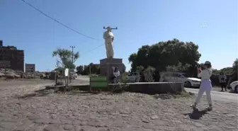 ÇANAKKALE - Assos'taki Aristo heykeli yenilendi