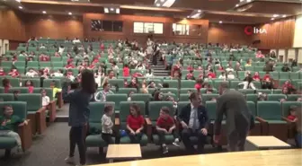 'Hacivat ve Karagöz'den teknoloji bağımlılığı uyarısı