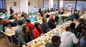 Rektör Karacoşkun, üniversite personeli ile iftarda buluştu