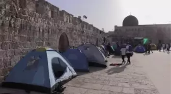 Kudüs'te bir ramazan geleneği: Mescid-i Aksa'da kurulan itikaf çadırları