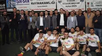 Kozluk Belediyesi 8. Geleneksel Oruç Ligi Futbol Turnuvası'nda kazanan dostluk oldu