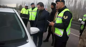 Son dakika! Malazgirt'te polis ve jandarmadan 'Bayramınız Kemerli Olsun' uygulaması