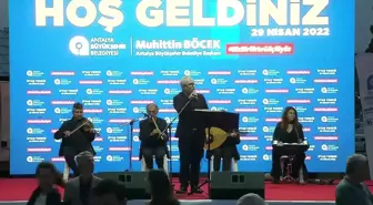 Antalya Büyükşehir Belediye Başkanı Böcek Belediye Personeli ile İftarda Buluştu