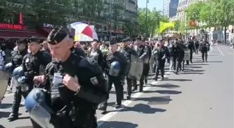 Fransa'da Macron karşıtı protesto