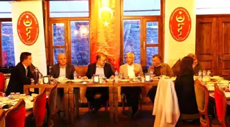 Kars'ta veteriner hekimler iftarda buluştu