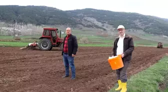 Belediyeden çiftçilere mazot ve traktör desteği