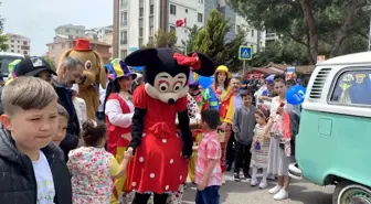 Pendik'te çocuklara bayram sürprizi