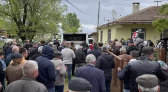 Araçlarının Tunca Nehri'ne düşmesi sonucu yaşamını yitiren çift toprağa verildi