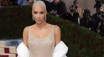 Dünyaca ünlü yıldız Kim Kardashian, Met Gala'ya Marilyn Monroe'nun ikonik elbisesiyle katıldı