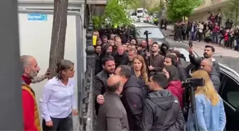 Bir Kişinin, Hdp'li Başaran'a Yönelik 'Çivilerim Seni' Sözlerine CHP'li Özel'den Tepki: 'Kabul Edilemez'