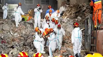Çin'de Çöken Binadan 10 Kişi Kurtarıldı, 5 Kişi Hayatını Kaybetti