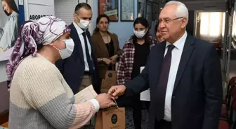 Karabağlar Belediyesi Semt Merkezinde Anneler Günü Kutlaması Etkinliği