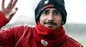 Kayserispor antrenmanına dolu engeli
