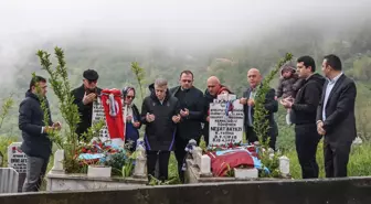Başkan Ahmet Ağaoğlu, vefat eden taraftarların mezarlarını ziyaret etti