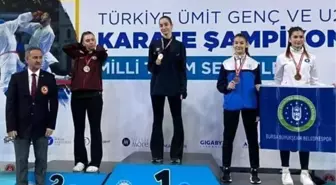 Bağlar Belediyesi'nin milli sporcusu Sena Kızılaslan yeniden Türkiye şampiyonu oldu