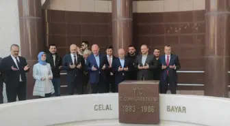 İçişleri Bakanı Soylu, 3. Cumhurbaşkanı Bayar'ın anıt mezarını ziyaret etti