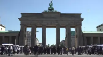 9 Mayıs Zafer Bayramı'nın 77. yıl dönümü - Anma töreni