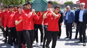 Antalyaspor Kulübü'nün ilk genel sekreteri Akay Ekim son yolculuğuna uğurlandı