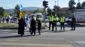 Kütahya Tavşanlı'da 'Yayalar İçin 5 Adımda Güvenli Trafik'