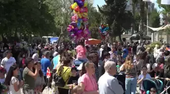 Bornova Belediyesi'nden Çamdibi'nde 'Bahar Şenliği'