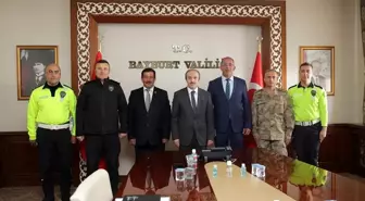 Bayburt'ta yılın şoförüne plaket takdim edildi