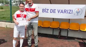 Bursa'da down sendromlu sporcular futbol maçına çıktı